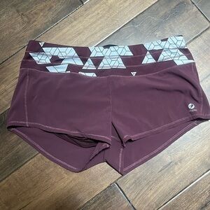 Oiselle mac roga shorts